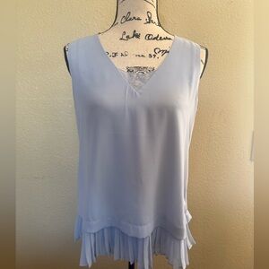 EUC Banana Republic Women Light Blue V-Neck Layered Sleeveless Flowy Top, Small